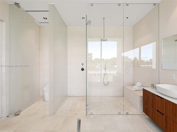 1031 W 48th St 6, Miami Beach FL 33140