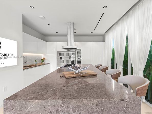 1031 W 48th St 6, Miami Beach FL 33140