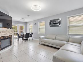 19257 NW 14th St, Pembroke Pines FL 33029
