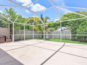 19257 NW 14th St, Pembroke Pines FL 33029