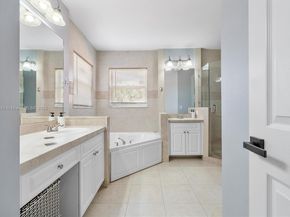 19257 NW 14th St, Pembroke Pines FL 33029
