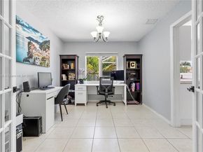 19257 NW 14th St, Pembroke Pines FL 33029