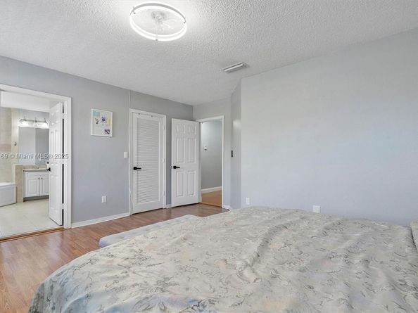 19257 NW 14th St, Pembroke Pines FL 33029