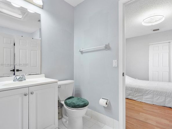 19257 NW 14th St, Pembroke Pines FL 33029