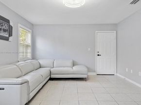 19257 NW 14th St, Pembroke Pines FL 33029