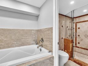 16570 NE 26th Ave 3A (DOCK), North Miami Beach FL 33160