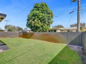 8571 NW 15th Ct, Pembroke Pines FL 33024