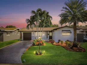 8571 NW 15th Ct, Pembroke Pines FL 33024