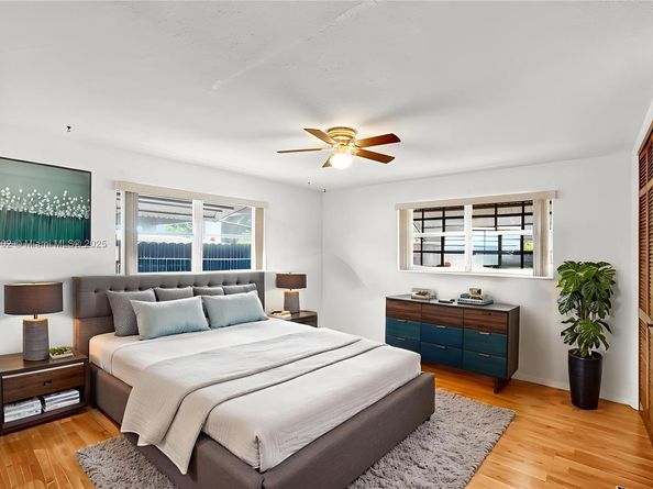 8571 NW 15th Ct, Pembroke Pines FL 33024