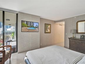 520 Brickell Key Dr A1015, Miami FL 33131