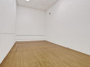 520 Brickell Key Dr A1015, Miami FL 33131