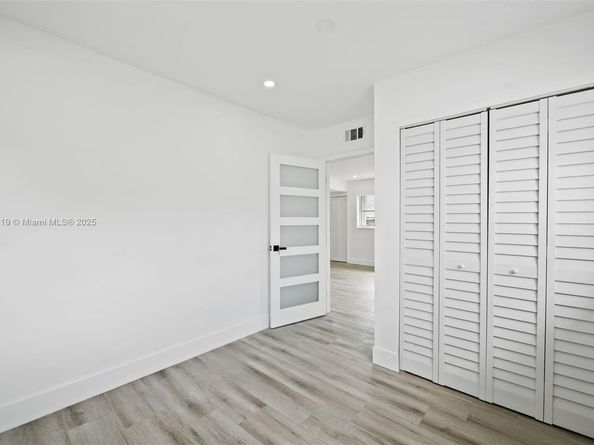 1842 NW 67th St, Miami FL 33147