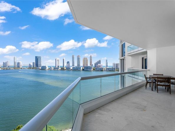 2600 Island Blvd 1605, Aventura FL 33160