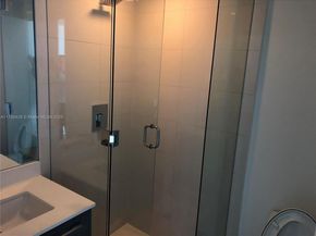 650 NE 32nd St 2006, Miami FL 33137
