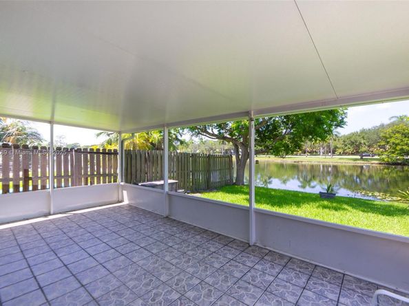 217 SW 159th Way, Sunrise FL 33326