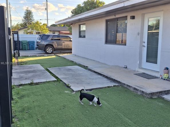 3510 NW 33rd Ave, Miami FL 33142