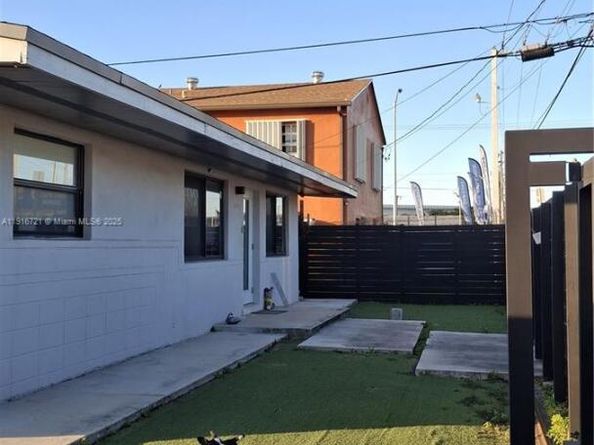 3510 NW 33rd Ave, Miami FL 33142