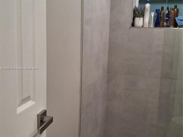 3510 NW 33rd Ave, Miami FL 33142