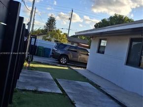 3510 NW 33rd Ave, Miami FL 33142