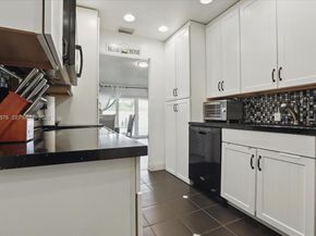 5874 SW 97th Ter, Cooper City FL 33328