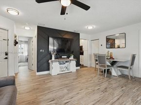 5874 SW 97th Ter, Cooper City FL 33328