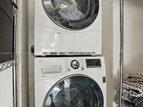 5874 SW 97th Ter, Cooper City FL 33328