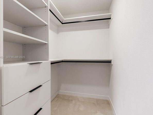 1302 NW 5 St, Florida City FL 33034