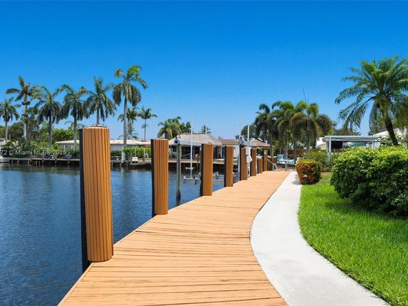 2681 NE 9th Ct, Pompano Beach FL 33062