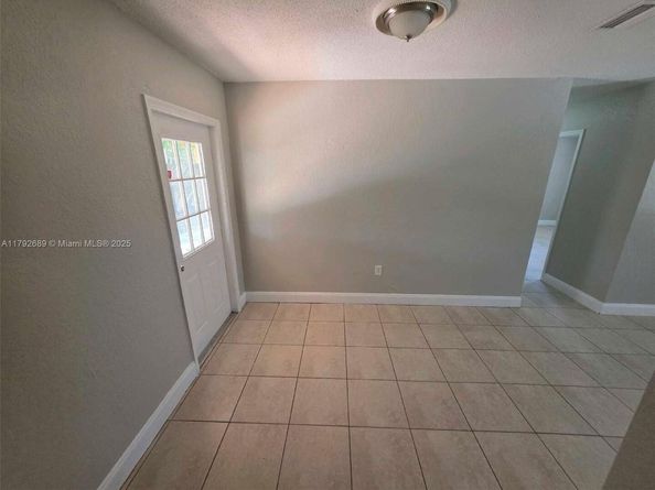2821 N 74th Ave, Hollywood FL 33024