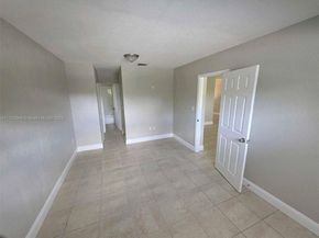 2821 N 74th Ave, Hollywood FL 33024
