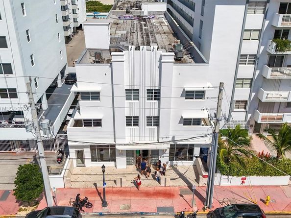 335 Ocean Dr 111, Miami Beach FL 33139