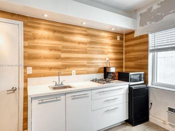 335 Ocean Dr