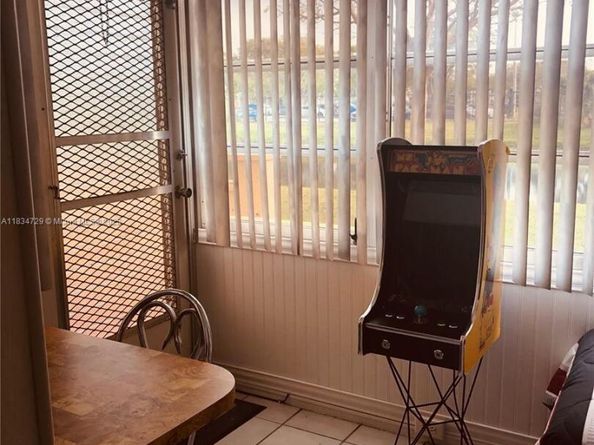 3940 NW 42nd Ave 115, Lauderdale Lakes FL 33319