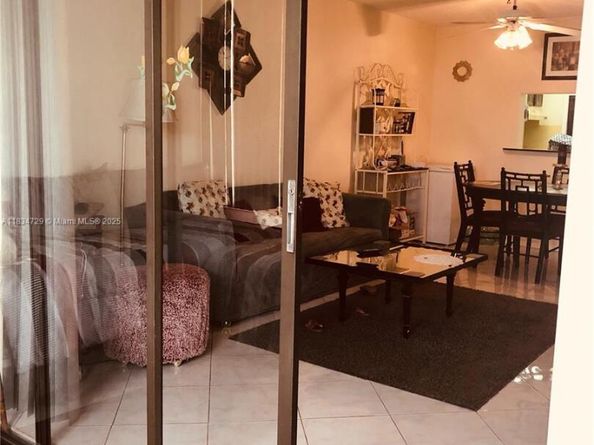 3940 NW 42nd Ave 115, Lauderdale Lakes FL 33319