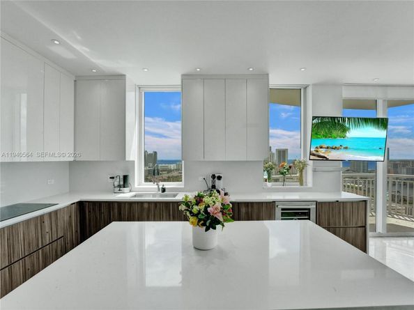 1755 E Hallandale Beach Blvd PH04E, Hallandale Beach FL 33009