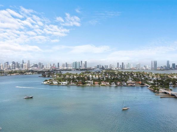 9 Island Ave 2304, Miami Beach FL 33139