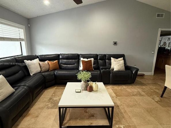 11411 NW 37th Pl, Sunrise FL 33323