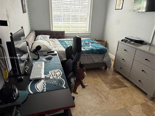 11411 NW 37th Pl, Sunrise FL 33323