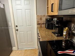 11411 NW 37th Pl, Sunrise FL 33323