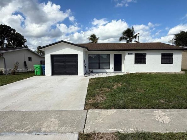 11411 NW 37th Pl, Sunrise FL 33323
