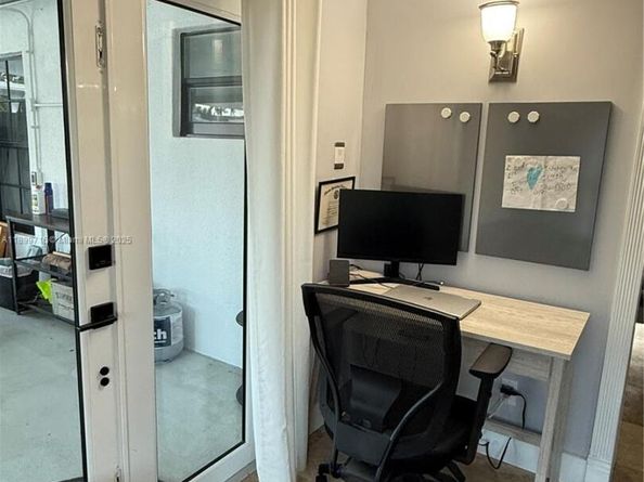 11411 NW 37th Pl, Sunrise FL 33323