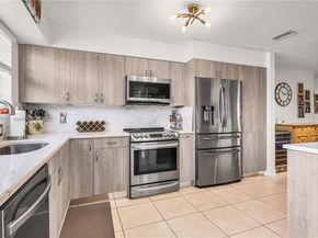 3507 Emerald Oaks Dr 1804, Hollywood FL 33021