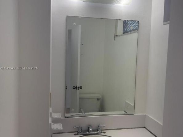 7800 carlyle Ave. 6C, Miami Beach FL 33141