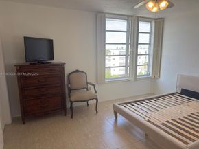 7800 carlyle Ave. 6C, Miami Beach FL 33141