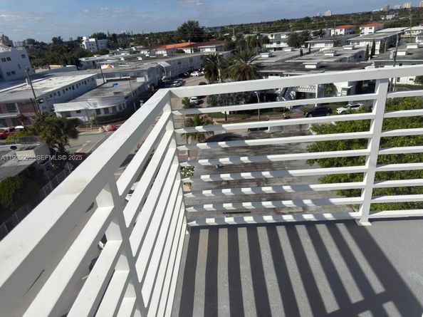 7800 carlyle Ave. 6C, Miami Beach FL 33141