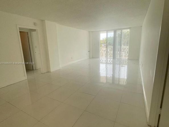 13155 Ixora Ct 201, North Miami FL 33181