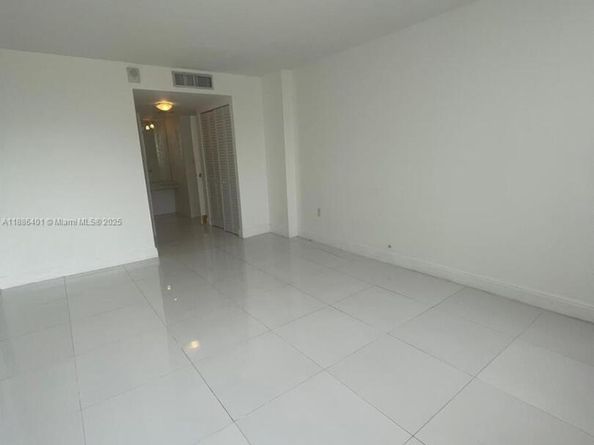 13155 Ixora Ct 201, North Miami FL 33181