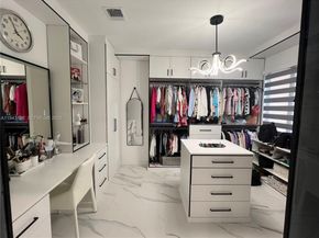 7782 NW 18th St, Pembroke Pines FL 33024