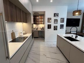 7782 NW 18th St, Pembroke Pines FL 33024