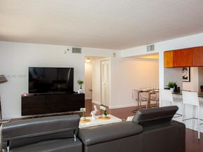 1200 Brickell Bay Dr 1901, Miami FL 33131